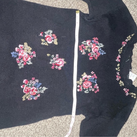 Floral Embroidered Black Sweater - Picture 6 of 6